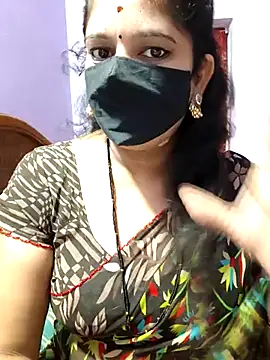 Snapshot of luci-queen chatting on 09/14/25, 04:44 luci-queen online show from 09/14/25, 04:44