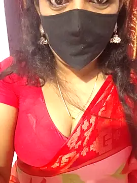 Snapshot of luci-queen chatting on 09/27/25, 06:02 luci-queen online show from 09/27/25, 06:02