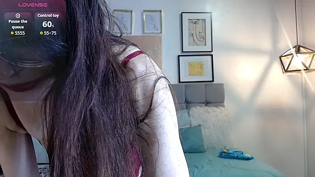 Snapshot of _naomi_s chatting on 12/01/25, 02:33 naomi s online show from 12/01/25, 02:33