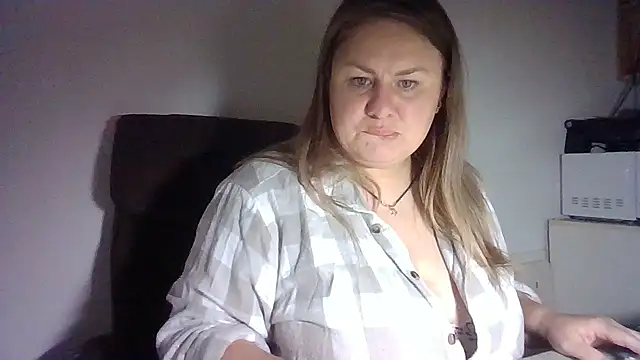 Snapshot of MartaXLove chatting on 09/10/25, 04:29 MartaXLove online show from 09/10/25, 04:29