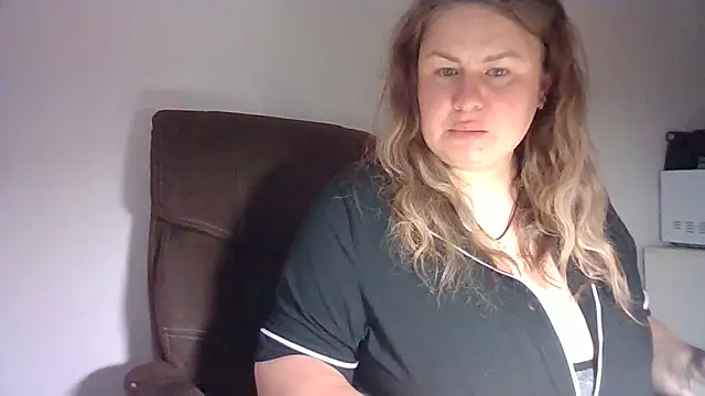 Snapshot of MartaXLove chatting on 09/21/25, 02:19 MartaXLove online show from 09/21/25, 02:19