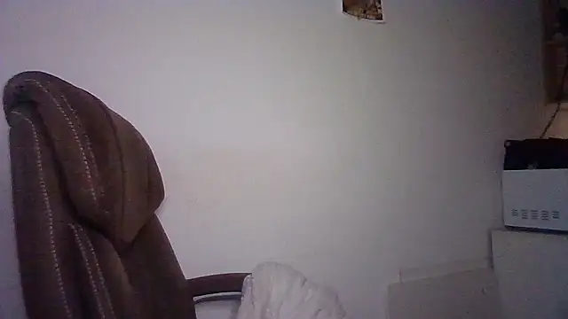 Snapshot of MartaXLove chatting on 10/18/25, 05:35 MartaXLove online show from 10/18/25, 05:35