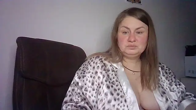 Snapshot of MartaXLove chatting on 10/22/25, 05:56 MartaXLove online show from 10/22/25, 05:56