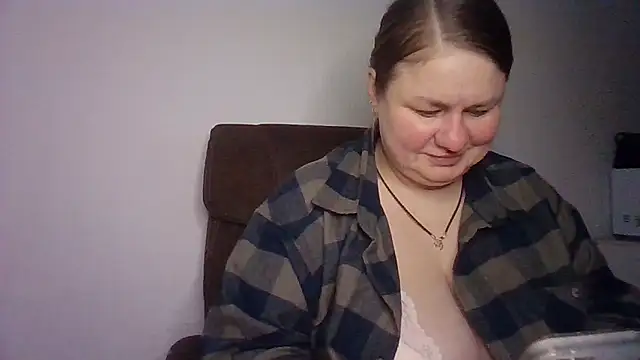 Snapshot of MartaXLove chatting on 10/24/25, 05:09 MartaXLove online show from 10/24/25, 05:09