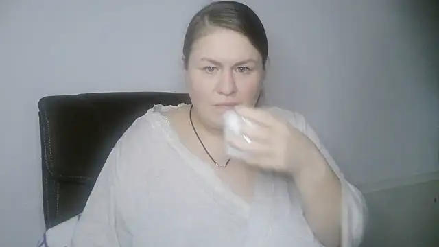 Snapshot of MartaXLove chatting on 11/21/25, 08:13 MartaXLove online show from 11/21/25, 08:13