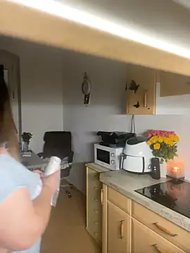 Snapshot of MartaXLove chatting on 11/24/25, 04:29 MartaXLove online show from 11/24/25, 04:29