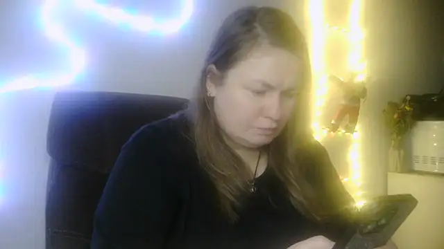 Snapshot of MartaXLove chatting on 12/03/25, 04:05 MartaXLove online show from 12/03/25, 04:05