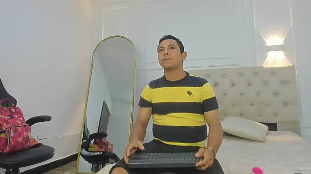 charlotte dante212 online show from 02/09/26, 03:32