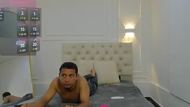 Snapshot of charlotte_dante212 chatting on 03/30/26, 04:02 charlotte dante212 online show from 03/30/26, 04:02