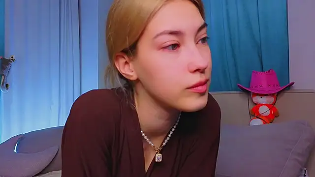 AngelicRice online show from 11/08/25, 11:10