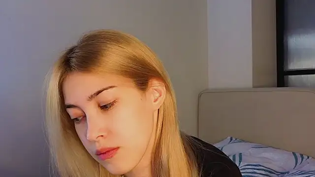 AngelicRice online show from 11/23/25, 11:32