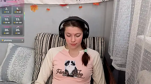 Snapshot of CutieAnny chatting on 11/16/25, 06:41 CutieAnny online show from 11/16/25, 06:41