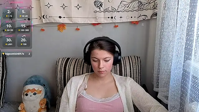 Snapshot of CutieAnny chatting on 11/21/25, 04:55 CutieAnny online show from 11/21/25, 04:55