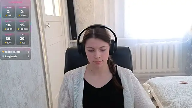 Snapshot of CutieAnny chatting on 12/01/25, 04:39 CutieAnny online show from 12/01/25, 04:39