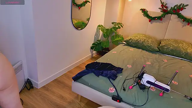 HoneyLace  online show from 01/10/26, 01:35