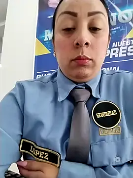 Snapshot of CRISTAL__11 chatting on 11/01/25, 12:51 CRISTAL 11 online show from 11/01/25, 12:51