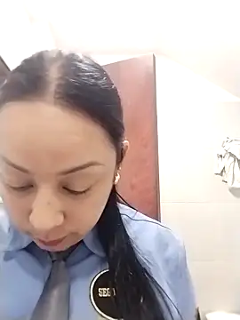 Snapshot of CRISTAL__11 chatting on 11/14/25, 01:10 CRISTAL 11 online show from 11/14/25, 01:10