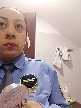 Snapshot of CRISTAL__11 chatting on 12/02/25, 01:05 CRISTAL 11 online show from 12/02/25, 01:05