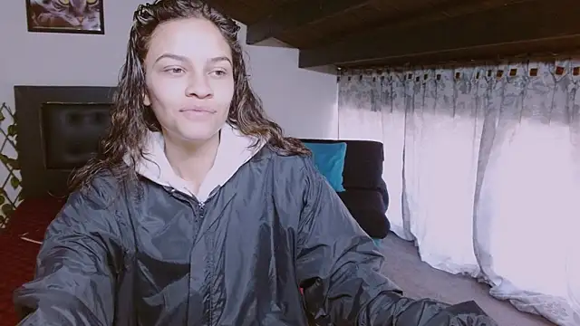 Skylovershot online show from 11/07/25, 01:11