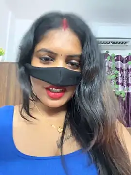 Snapshot of V-Hot-Sweti chatting on 10/24/25, 04:36 V-Hot-Sweti online show from 10/24/25, 04:36