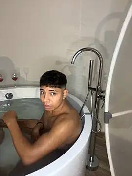 eduin069 online show from 09/25/25, 10:13