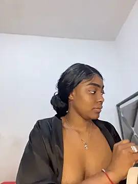 zaracollins01 online show from 05/26/26, 11:23
