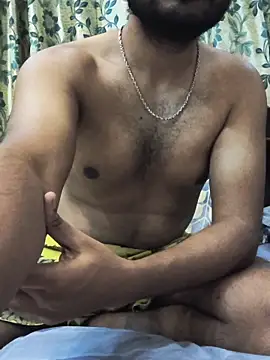 Snapshot of hunk7714 chatting on 11/19/25, 06:52 hunk7714 online show from 11/19/25, 06:52