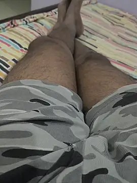 Snapshot of hunk7714 chatting on 11/20/25, 07:24 hunk7714 online show from 11/20/25, 07:24