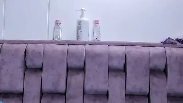 Alexa-Hunter online show from 09/26/25, 01:26