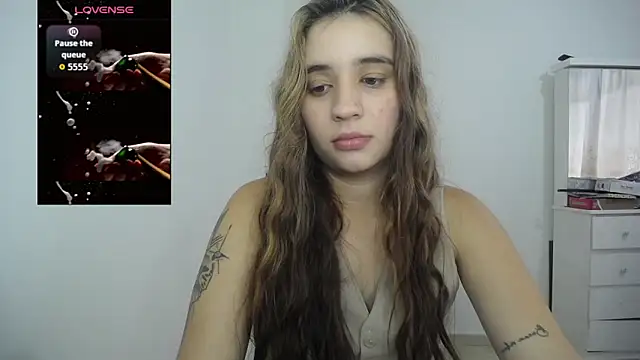 Snapshot of Ambar_lynn chatting on 10/16/25, 06:42 Ambar lynn online show from 10/16/25, 06:42