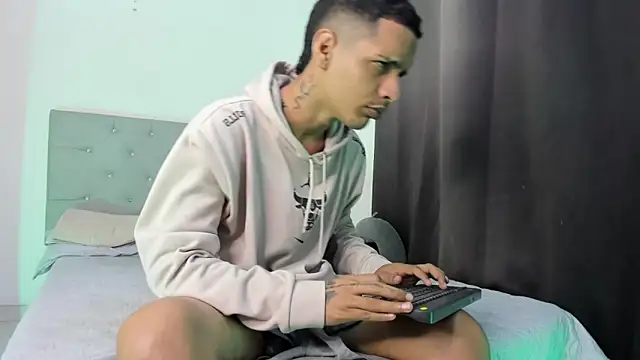 twinkDuohot online show from 11/24/25, 03:39