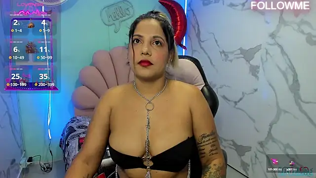 Snapshot of tiana_breeze chatting on 09/11/25, 02:44 tiana breeze online show from 09/11/25, 02:44