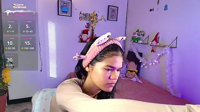 emycarver09 online show from 11/13/25, 11:42