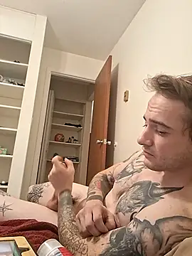 Snapshot of Mr_nightfall chatting on 10/20/25, 04:46 Mr nightfall online show from 10/20/25, 04:46