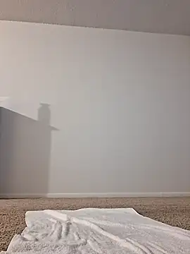 Snapshot of Mr_nightfall chatting on 10/28/25, 01:20 Mr nightfall online show from 10/28/25, 01:20