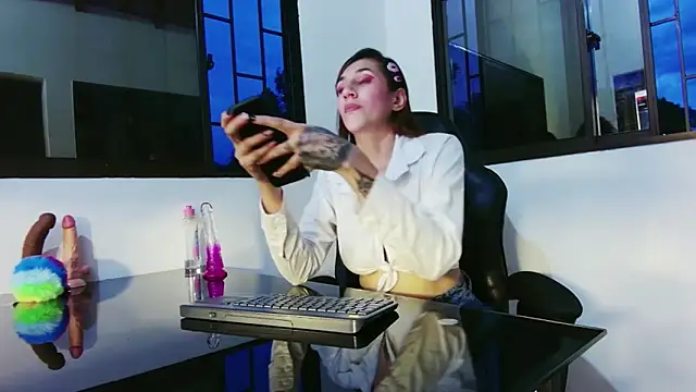 AteneaCox online show from 05/11/26, 11:24