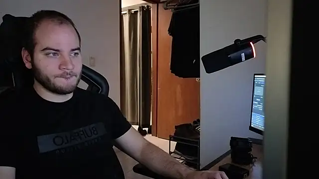 Paul00474 online show from 11/06/25, 04:41