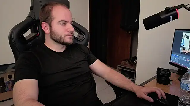 Paul00474 online show from 11/07/25, 04:45