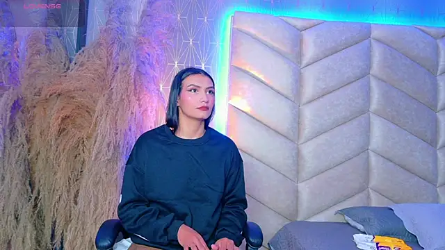 Snapshot of samiradoll chatting on 10/21/25, 04:46 samiradoll online show from 10/21/25, 04:46