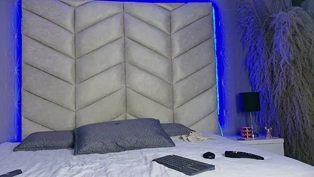 Snapshot of samiradoll chatting on 11/19/25, 03:50 samiradoll online show from 11/19/25, 03:50