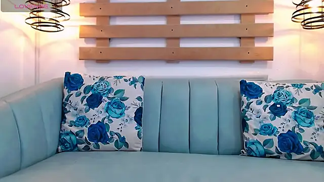 ArianaSantana online show from 10/04/25, 12:47