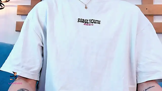 ArianaSantana online show from 10/30/25, 12:50