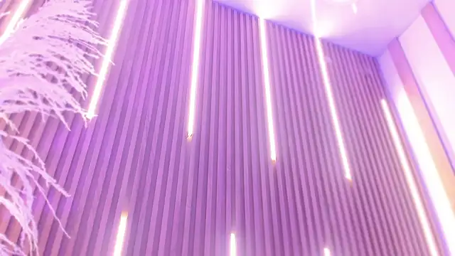 ArianaSantana online show from 12/15/25, 01:04