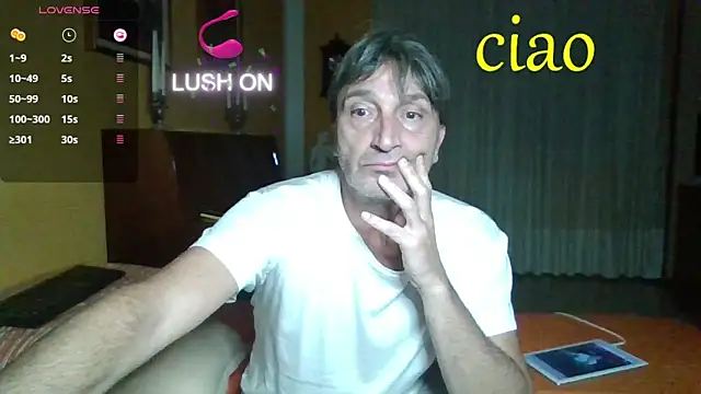 lattediyak online show from 10/23/25, 12:21