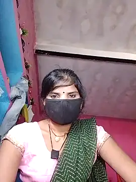 Snapshot of Rashili_jaan chatting on 10/12/25, 08:46 Rashili jaan online show from 10/12/25, 08:46
