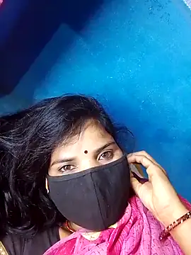 Snapshot of Rashili_jaan chatting on 10/17/25, 11:40 Rashili jaan online show from 10/17/25, 11:40