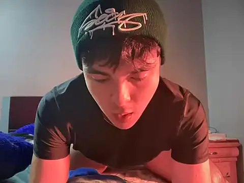 Snapshot of ivy_xo chatting on 09/17/25, 04:36 ivy xo online show from 09/17/25, 04:36