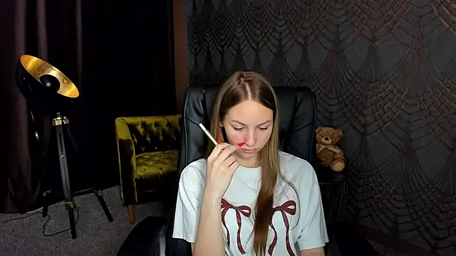 Snapshot of MilaAddams chatting on 07/07/26, 07:23 MilaAddams online show from 07/07/26, 07:23