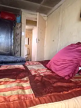 Hluga 25 online show from 11/20/25, 04:01