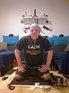 Snapshot of Sklave-Sille chatting on 02/02/26, 06:06 Sklave-Sille online show from 02/02/26, 06:06